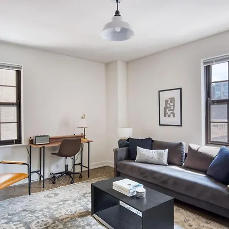 Apartment Uptown 1br W Fire Pits Indoor Pool Nr Beach Chi-973 *