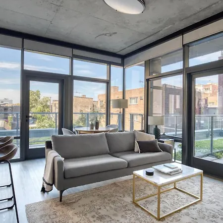 Lakeview 2br W Roftop Gym Nr Trail Park Chi-984