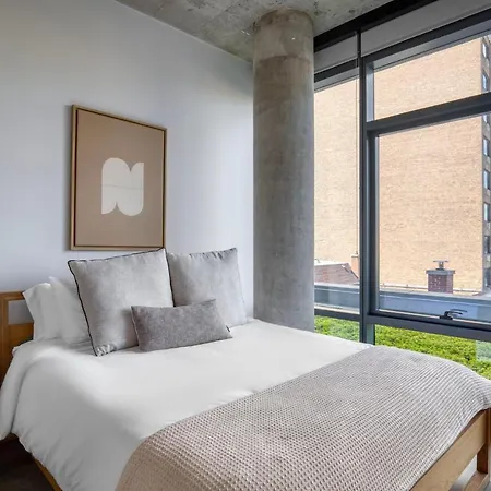 Lakeview 2br W Roftop Gym Nr Trail Park Chi-984 *