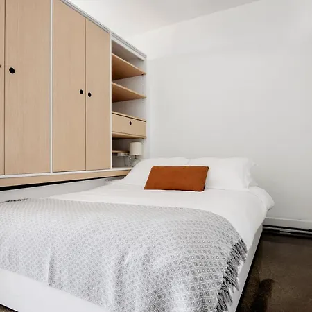 Pilsen Studio W Pool Lounge Nr L Green Line Chi-994 *
