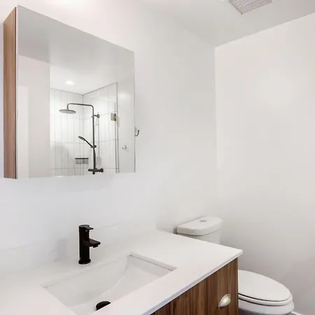 Pilsen Studio W Pool Lounge Nr L Green Line Chi-994 Apartment *