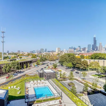 Pilsen Studio W Pool Lounge Nr L Green Line Chi-994 * Chicago