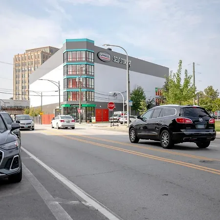 Pilsen Studio W Pool Lounge Nr L Green Line Chi-994 Chicago