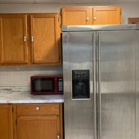 Spacious 2-bedroom Open-concept * Chicago