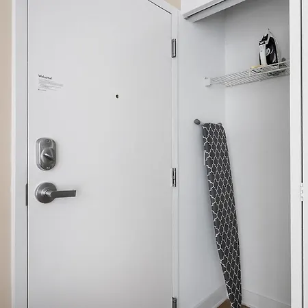 Apartment Loop 1br W Roof Gym Lounge Nr Riverwalk Chi-912 Chicago