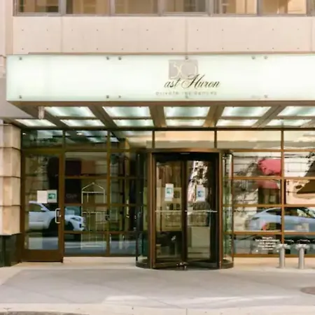 Luxurious Haven In The Heart Of Chicago! 32 Day+ Apartment