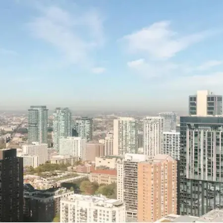 Luxurious Haven In The Heart Of Chicago! 32 Day+