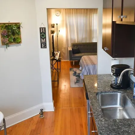 Prime Location W/ Historic Charm Near Shops &parks *