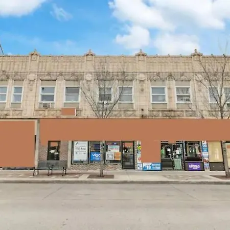 Discover North Side From Modern Apartment Chicago