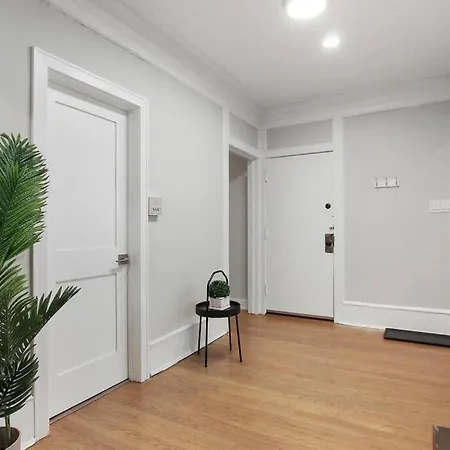 Apartment Great Location! 15 Min From Dt -historic Hyde Park *