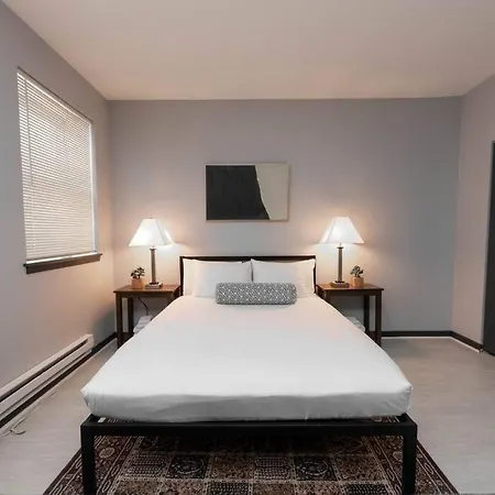 Discover North Side From Modern Apartment