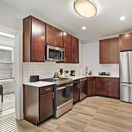 Apartment Great Location! 15 Min From Dt -historic Hyde Park *