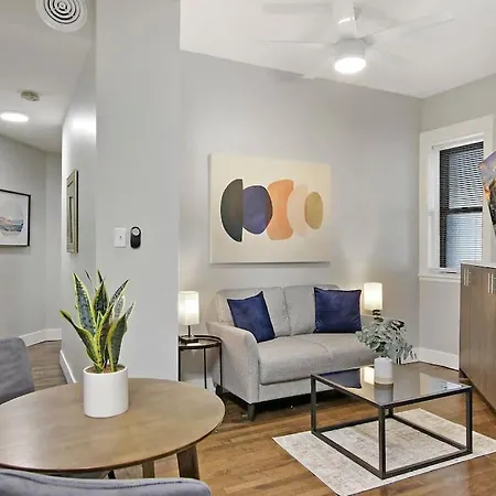 Enchanting 1br With In-unit Laundry - Park M2 Apartment Chicago