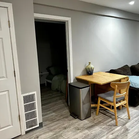 Apartment Cozy & Spacious In Irving Park