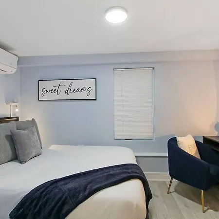 2br Modern And Cozy Apt Logan Square Pet Friendly