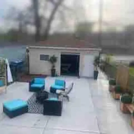 Spacious 3 Bedrooms 5 Mins From Lakeshore Drive * Chicago