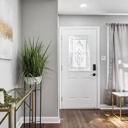 Holiday home 5 Min From Midway Int'l Airport! Chicago