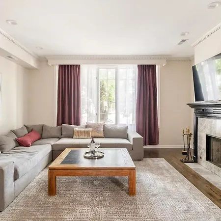 New! Spacious Art Deco Modern 5 Bd/3ba * Chicago