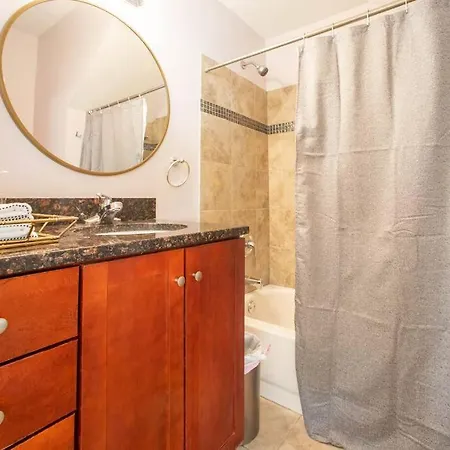 Getaway In The Heart Of Pilsen