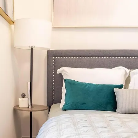 Getaway In The Heart Of Pilsen *