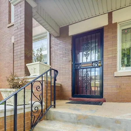 Chic Abode Steps From Magnificent Mile! * Chicago