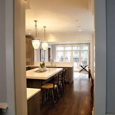 Featured In Socials Luxurious Airbnbs * Chicago