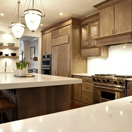 Featured In Socials Luxurious Airbnbs Villa Chicago