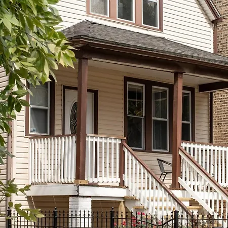 Apartment Logan Square Duplex 3br S2 *