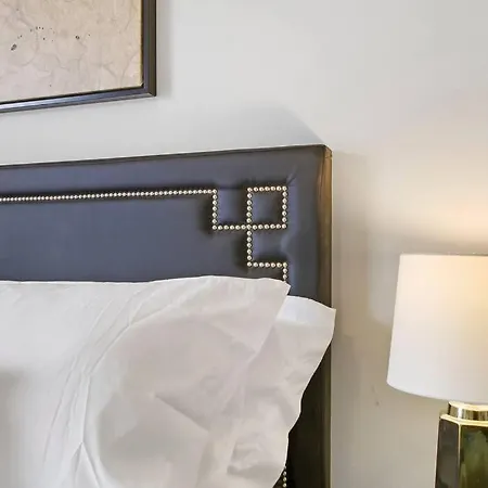 Prime In A 1br - Cullom F2 Apartment