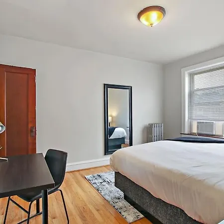 Prime In A 1br - Cullom F2