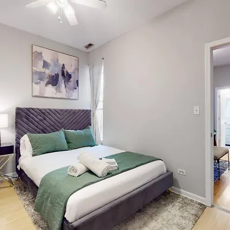 Chic L Near Downtown & Il Medical District *