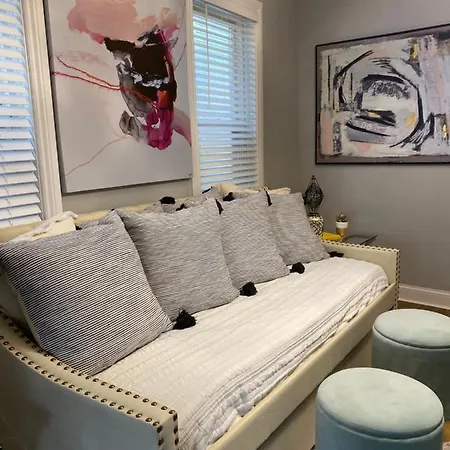 Wicker Park Designers Dream Apartment Chicago