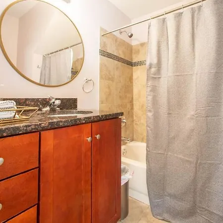 Apartment Pilsen Paradise L 3 Miles To Dt Chicago
