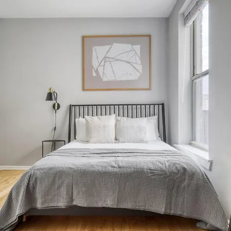 Lakeview 2br W Patio Wd Nr Wrigley Field Chi-458 Apartment