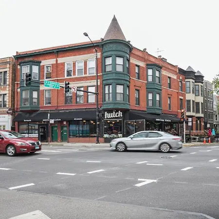 Lakeview 2br W Patio Wd Nr Wrigley Field Chi-458 *