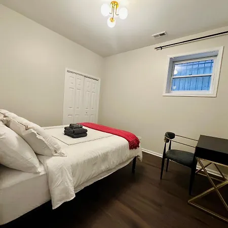 Apartment New! Spacious Art Deco Modern 5 Bd/3ba Chicago