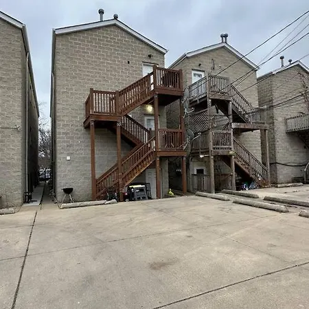 2-bed 2-bath - Close To Uc W/ Free Parking Apartment