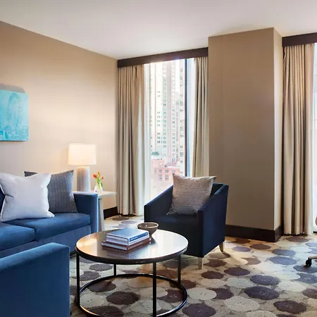 Hotel The Royal Sonesta River North