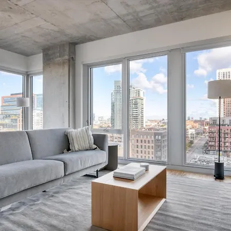 W Loop 2br W Pool Gym Lounge Nr L Chi-748 *