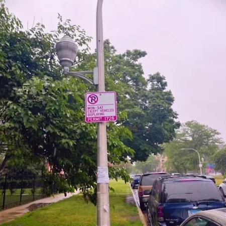 Aparthotel 3bd/2ba In Historic Hyde Park Neighborhood W/ Parking Near Of Chicago