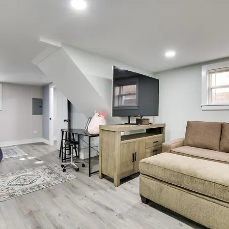 Studio 13 Mi To Magnificent Mile! Apartment *