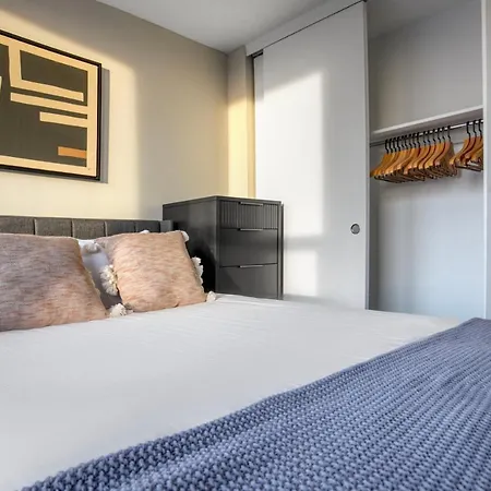 Apartment Edgewater 1br W Gym Deck Lounge Nr L Chi-919 Chicago