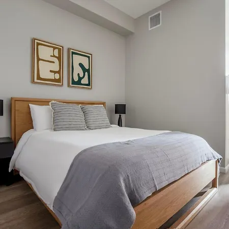 Old Town 3br W Gym Dog Run Nr Entertainment Chi-1004 Apartment *