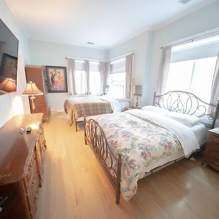 Apartment Bootlegger House Sleeps 10-20 Free Tv & Parking *