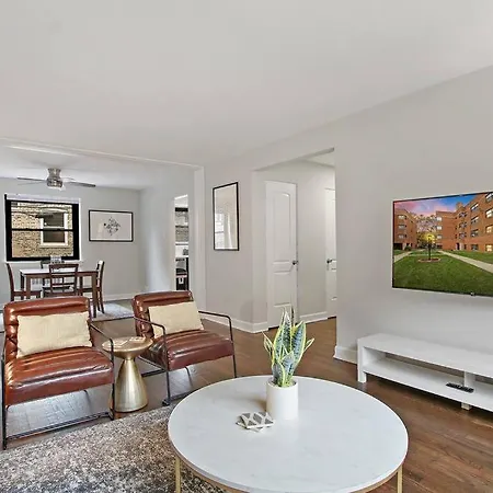 Bright And Roomy 1br In - Sheridan N1 Apartment Chicago