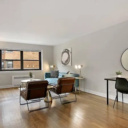 Bright And Roomy 1br In - Sheridan N1 Chicago