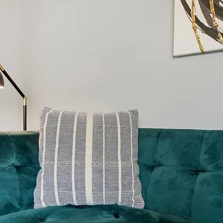 1br Vibrant & Inviting In - Montrose 2e Apartment *