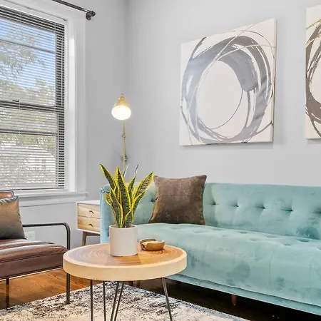 Well-appointed 2br In A Vibrant Area - Cicero 2n