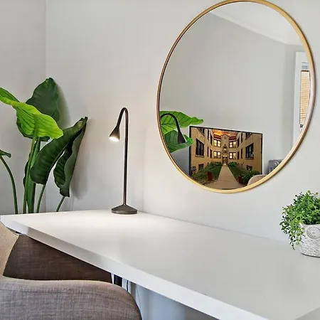 Apartment 1br Vibrant & Inviting In - Montrose 2e