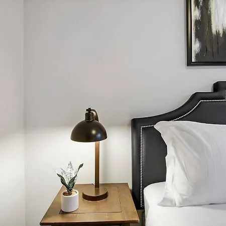 1br Vibrant & Inviting In - Montrose 2e Chicago